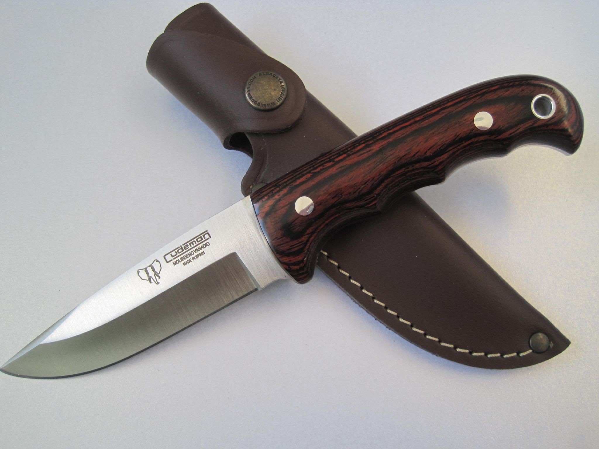 147R Cudeman Stamina Wood Sporting Knife