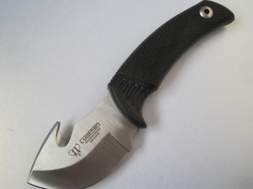 137h-cudeman-black-suregrip-guthook-skinning-knife-[4]-41-p.jpg