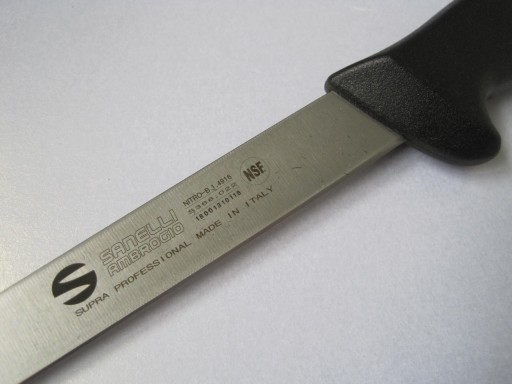 flexible-filleting-knife-9-ins-22cm-from-the-supra-range-by-sanelli-ambrogio-[3]-268-p.jpg