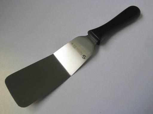 kitchen-spatula-6-inch-16-cm-from-the-supra-range-by-sanelli-ambrogio-280-p.jpg