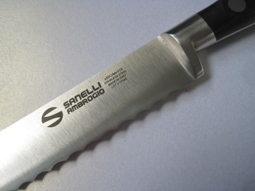 bread-knife-20-cm-from-the-chef-range-by-sanelli-ambrogio-[2]-251-p.jpg